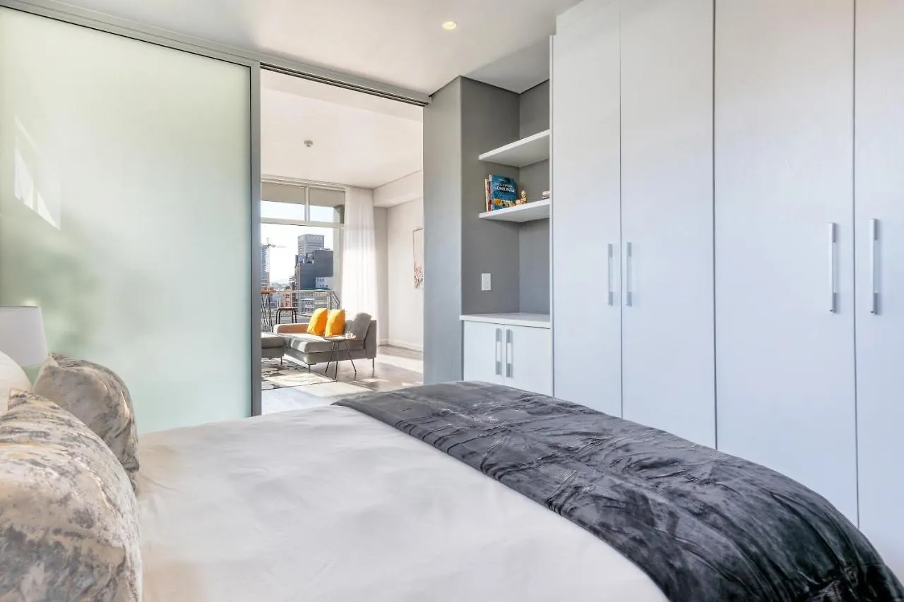 City View 1 Bedroom Apartment In Cbd Cape Town