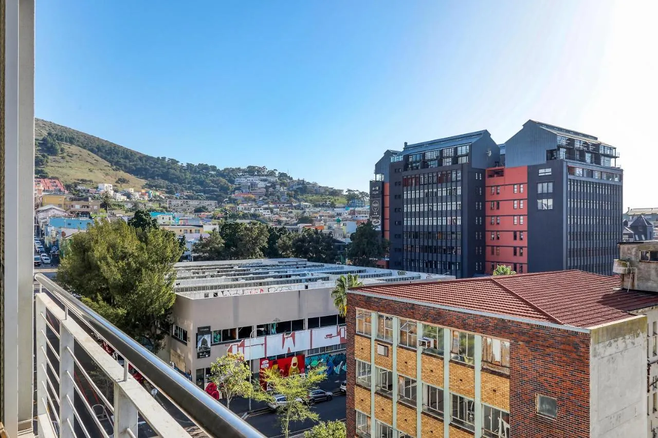 City View 1 Bedroom Apartment In Cbd Cape Town