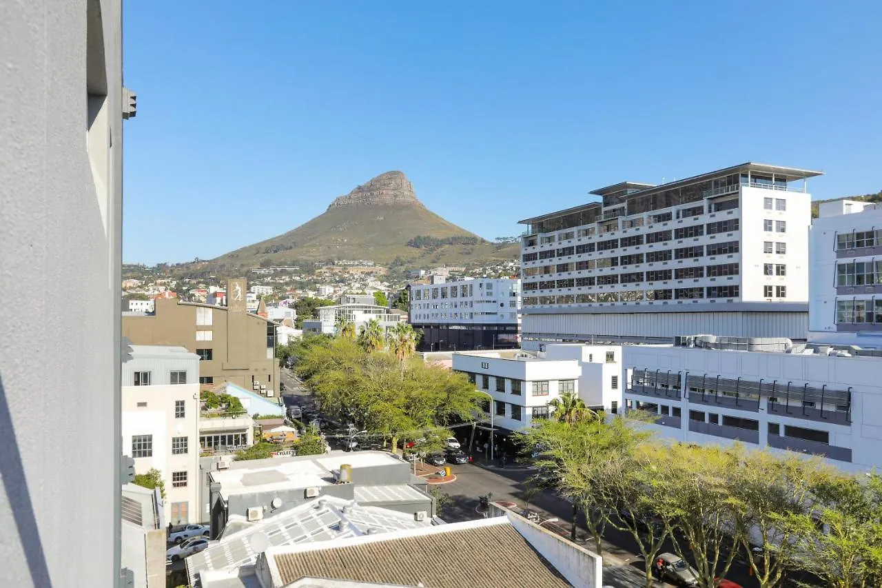 City View 1 Bedroom Apartment In Cbd Cape Town